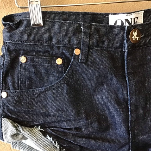 NWOT One Teaspoon Dark Wash Bandits Relaxed, Long Rise Twisted Cuff Shorts (24) - Picture 5 of 10